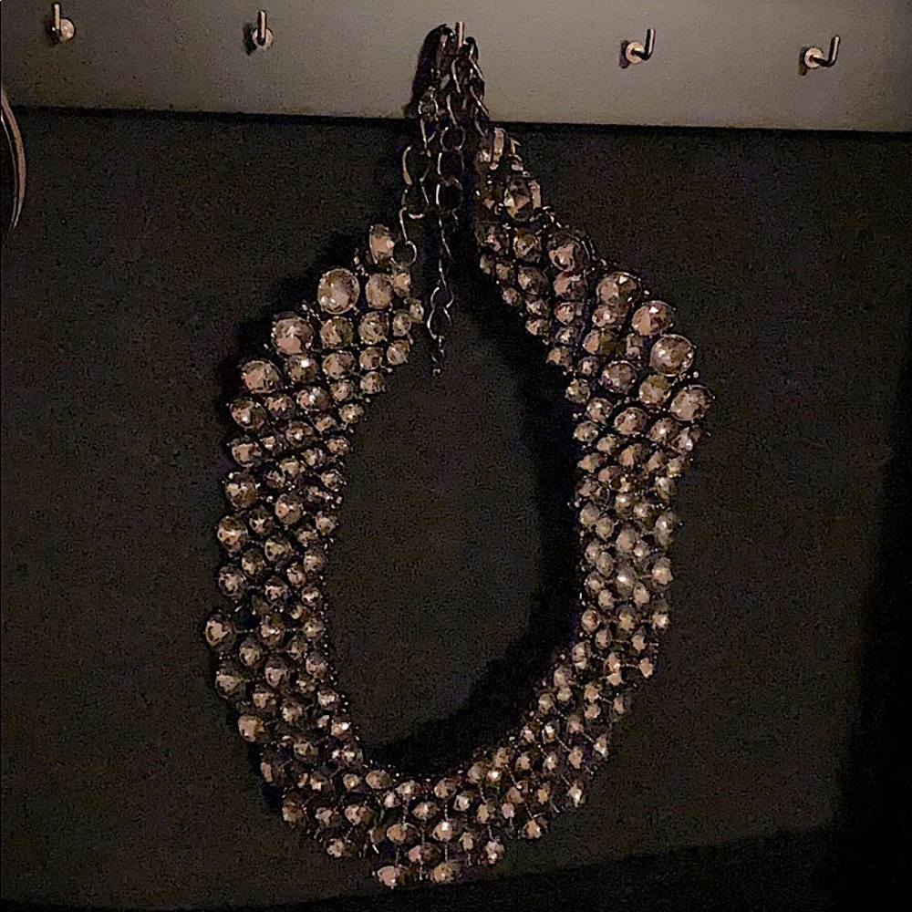 Express necklace